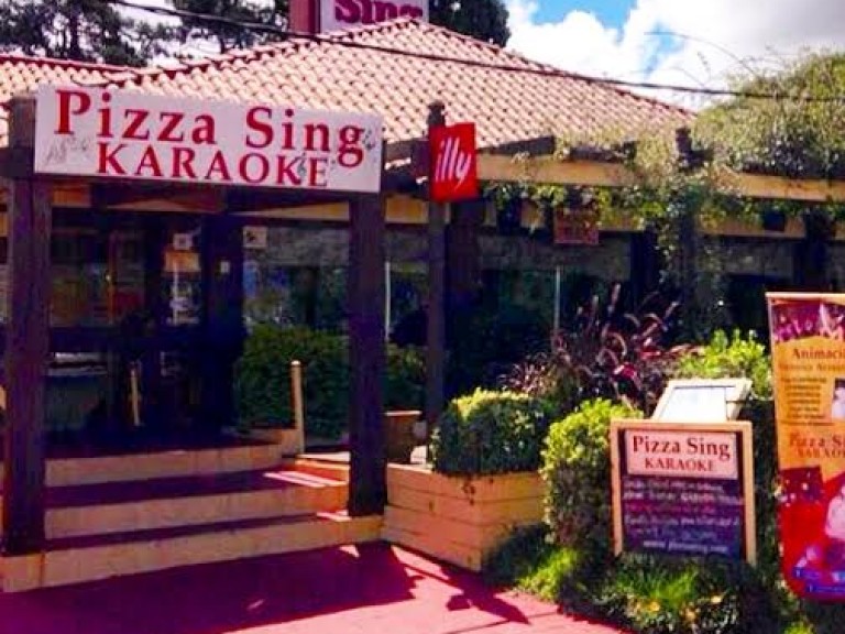 Pizza Sing Karaoke
